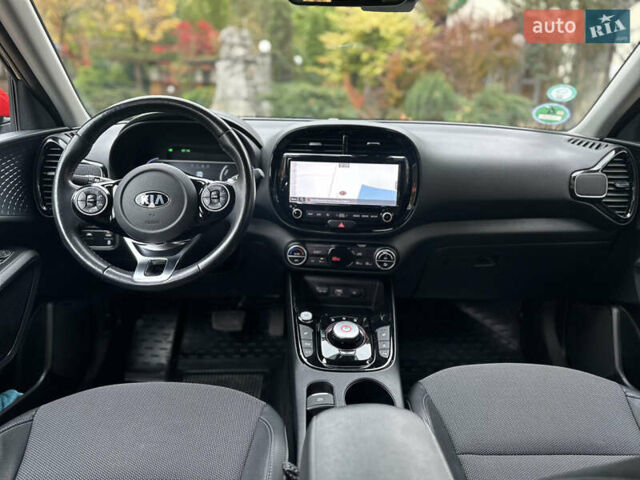 Кіа Soul EV 2020 у Дрогобичі на Automoto.ua Чорний Кіа Soul EV, об'ємом двигуна 0 л та пробігом 99 тис. км за 19200 $, фото 25 на Automoto.ua