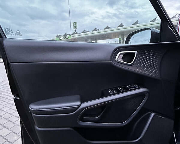 Чорний Кіа Soul EV, об'ємом двигуна 0 л та пробігом 123 тис. км за 18900 $, фото 40 на Automoto.ua