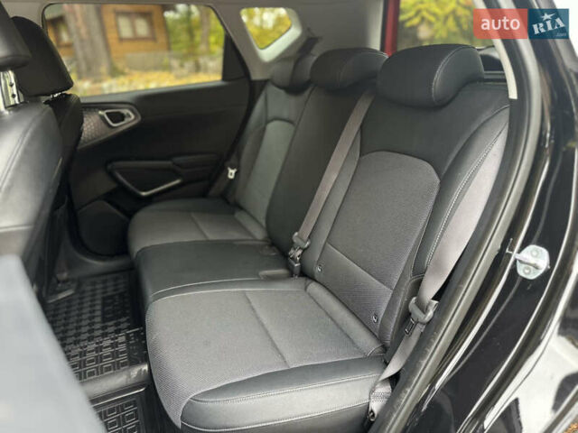 Кіа Soul EV 2020 у Дрогобичі на Automoto.ua Чорний Кіа Soul EV, об'ємом двигуна 0 л та пробігом 99 тис. км за 19200 $, фото 36 на Automoto.ua