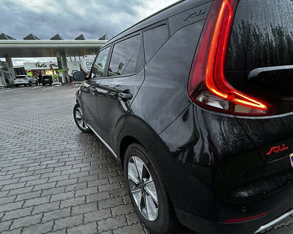 Чорний Кіа Soul EV, об'ємом двигуна 0 л та пробігом 123 тис. км за 18900 $, фото 17 на Automoto.ua