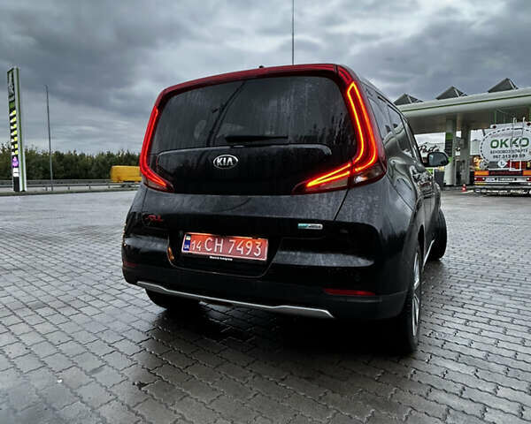 Чорний Кіа Soul EV, об'ємом двигуна 0 л та пробігом 123 тис. км за 18900 $, фото 9 на Automoto.ua