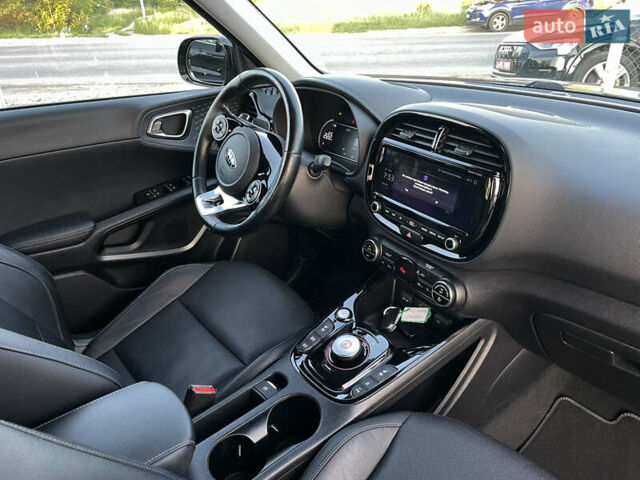 Черный Киа Soul EV, объемом двигателя 0 л и пробегом 122 тыс. км за 18000 $, фото 39 на Automoto.ua