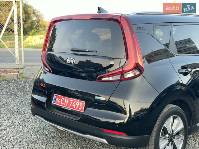 Черный Киа Soul EV, объемом двигателя 0 л и пробегом 122 тыс. км за 18000 $, фото 30 на Automoto.ua
