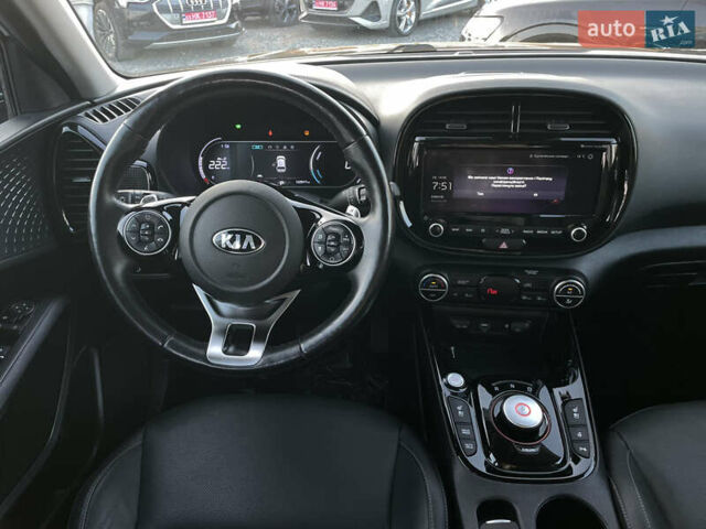Черный Киа Soul EV, объемом двигателя 0 л и пробегом 122 тыс. км за 18000 $, фото 26 на Automoto.ua