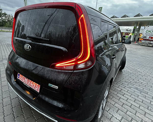 Чорний Кіа Soul EV, об'ємом двигуна 0 л та пробігом 123 тис. км за 18900 $, фото 32 на Automoto.ua