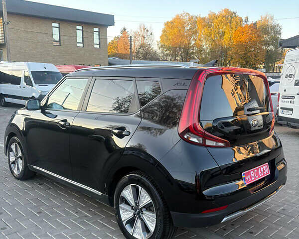 Киа Soul EV 2020 в Ровно на Automoto.ua Черный Киа Soul EV, объемом двигателя 0 л и пробегом 105 тыс. км за 14800 $, фото 5 на Automoto.ua