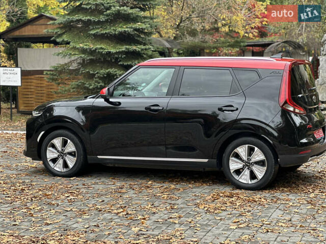 Кіа Soul EV 2020 у Дрогобичі на Automoto.ua Чорний Кіа Soul EV, об'ємом двигуна 0 л та пробігом 99 тис. км за 19200 $, фото 19 на Automoto.ua