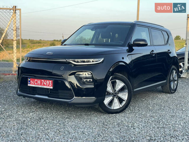 Черный Киа Soul EV, объемом двигателя 0 л и пробегом 122 тыс. км за 18000 $, фото 2 на Automoto.ua
