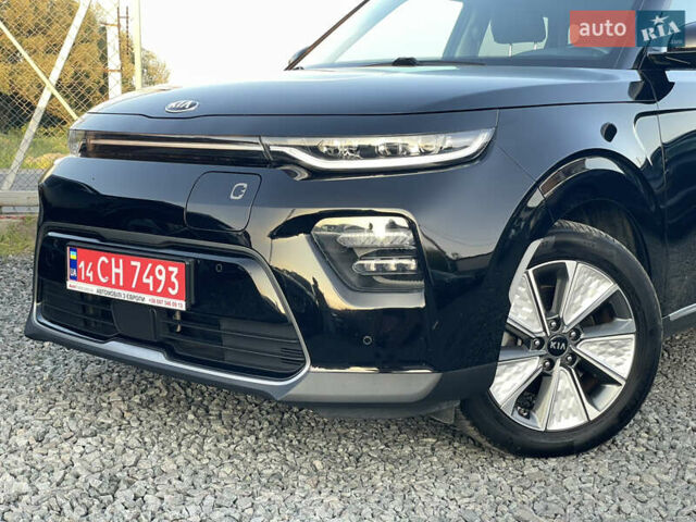 Черный Киа Soul EV, объемом двигателя 0 л и пробегом 122 тыс. км за 18000 $, фото 3 на Automoto.ua