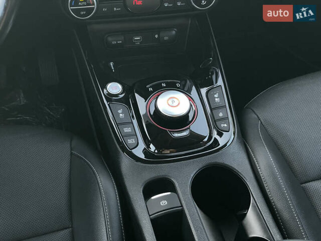 Черный Киа Soul EV, объемом двигателя 0 л и пробегом 122 тыс. км за 18000 $, фото 23 на Automoto.ua