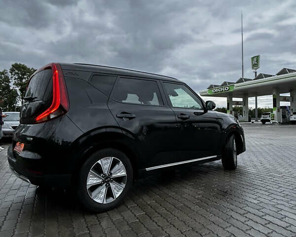 Чорний Кіа Soul EV, об'ємом двигуна 0 л та пробігом 123 тис. км за 18900 $, фото 7 на Automoto.ua