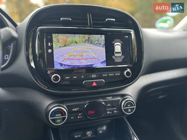 Кіа Soul EV 2020 у Дрогобичі на Automoto.ua Чорний Кіа Soul EV, об'ємом двигуна 0 л та пробігом 99 тис. км за 19200 $, фото 49 на Automoto.ua