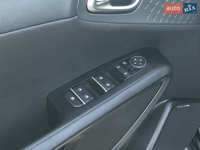 Черный Киа Soul EV, объемом двигателя 0 л и пробегом 122 тыс. км за 18000 $, фото 10 на Automoto.ua
