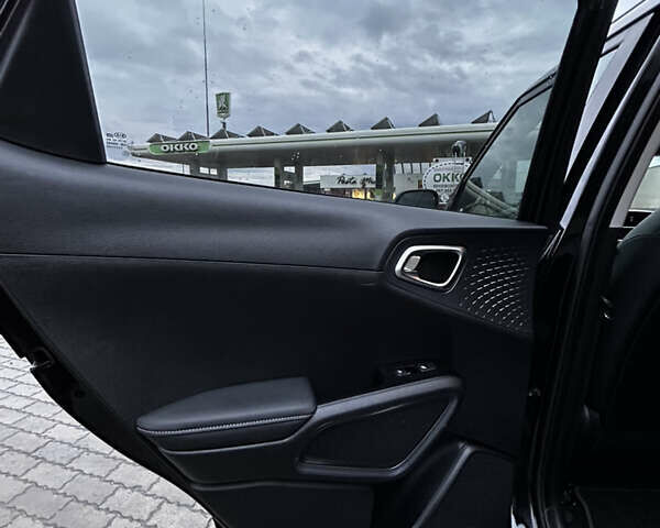 Чорний Кіа Soul EV, об'ємом двигуна 0 л та пробігом 123 тис. км за 18900 $, фото 36 на Automoto.ua