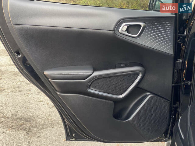 Чорний Кіа Soul EV, об'ємом двигуна 0 л та пробігом 67 тис. км за 18399 $, фото 40 на Automoto.ua