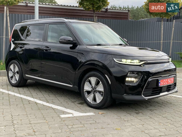 Чорний Кіа Soul EV, об'ємом двигуна 0 л та пробігом 67 тис. км за 18399 $, фото 2 на Automoto.ua