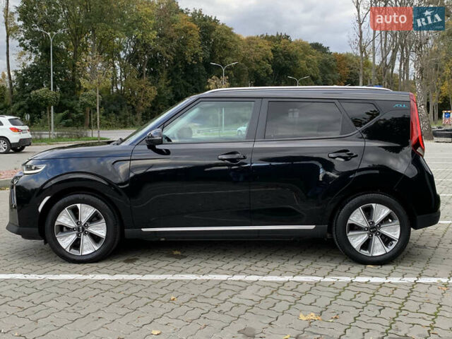 Чорний Кіа Soul EV, об'ємом двигуна 0 л та пробігом 67 тис. км за 18399 $, фото 10 на Automoto.ua