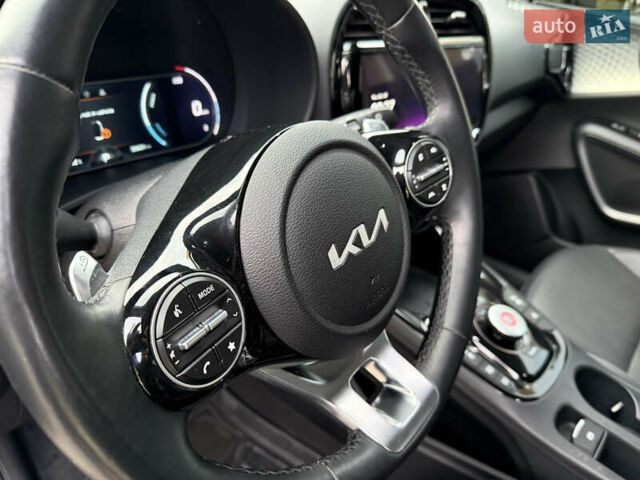 Чорний Кіа Soul EV, об'ємом двигуна 0 л та пробігом 35 тис. км за 20900 $, фото 26 на Automoto.ua