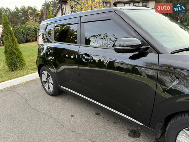 Чорний Кіа Soul EV, об'ємом двигуна 0 л та пробігом 35 тис. км за 20900 $, фото 13 на Automoto.ua