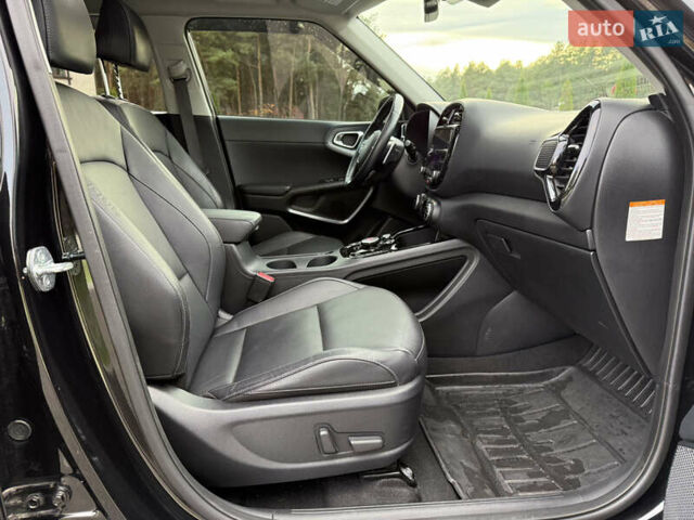 Чорний Кіа Soul EV, об'ємом двигуна 0 л та пробігом 35 тис. км за 20900 $, фото 37 на Automoto.ua