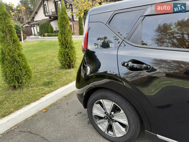 Чорний Кіа Soul EV, об'ємом двигуна 0 л та пробігом 35 тис. км за 20900 $, фото 15 на Automoto.ua