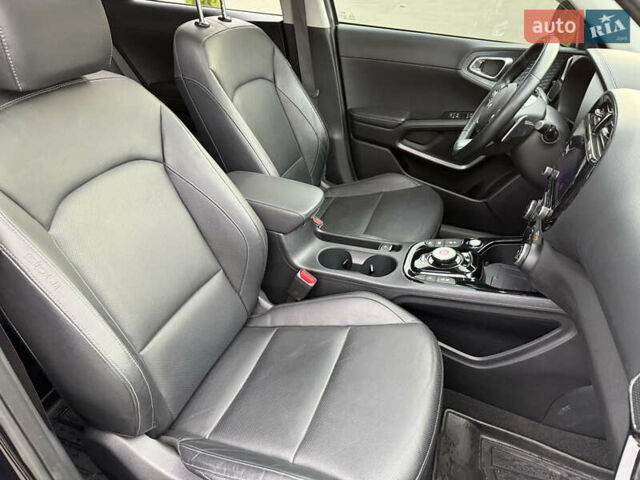 Чорний Кіа Soul EV, об'ємом двигуна 0 л та пробігом 35 тис. км за 20900 $, фото 39 на Automoto.ua