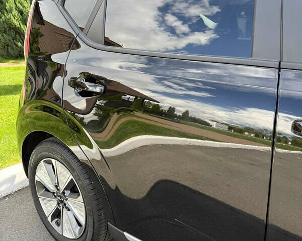 Черный Киа Soul EV, объемом двигателя 0 л и пробегом 32 тыс. км за 20900 $, фото 12 на Automoto.ua