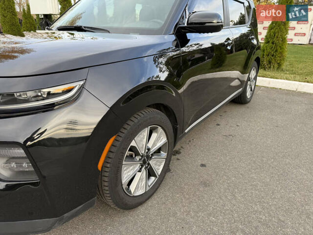 Чорний Кіа Soul EV, об'ємом двигуна 0 л та пробігом 35 тис. км за 20900 $, фото 5 на Automoto.ua