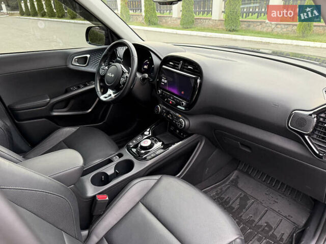 Чорний Кіа Soul EV, об'ємом двигуна 0 л та пробігом 35 тис. км за 20900 $, фото 38 на Automoto.ua