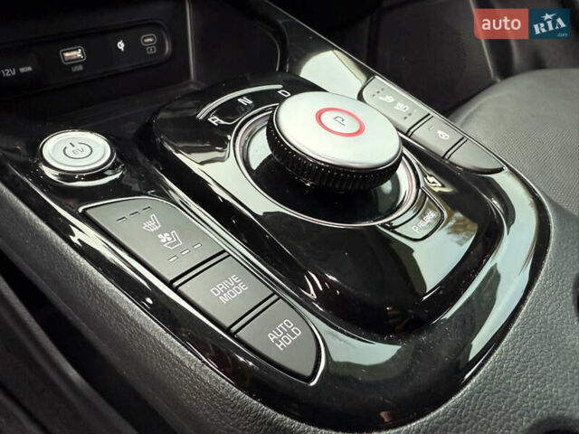 Чорний Кіа Soul EV, об'ємом двигуна 0 л та пробігом 35 тис. км за 20900 $, фото 28 на Automoto.ua