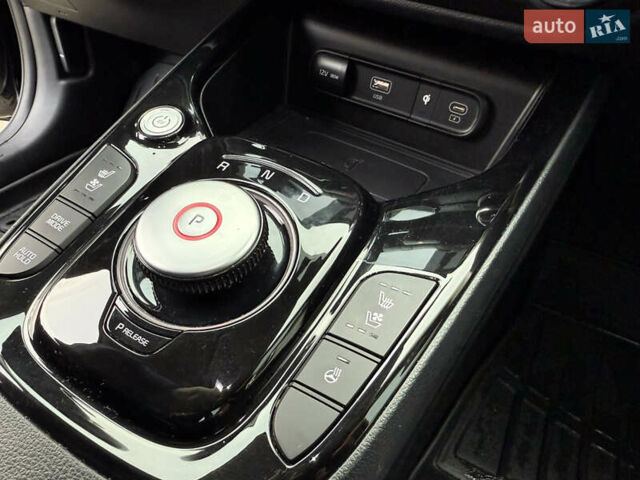 Чорний Кіа Soul EV, об'ємом двигуна 0 л та пробігом 35 тис. км за 20900 $, фото 29 на Automoto.ua