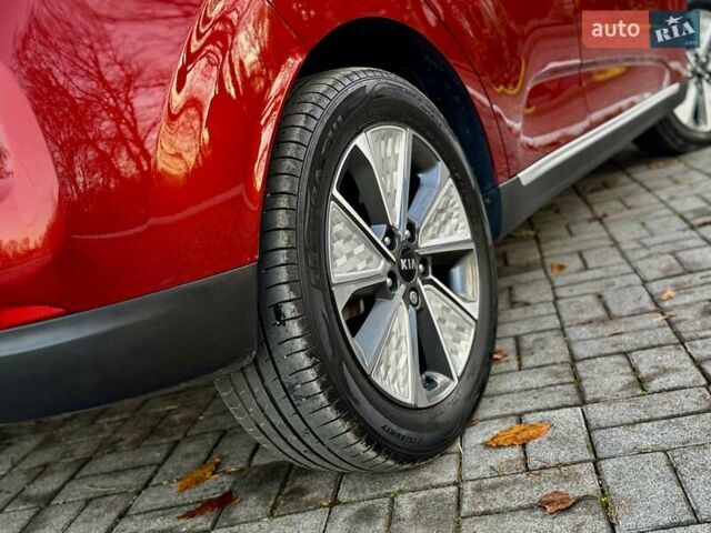 Красный Киа Soul EV, объемом двигателя 0 л и пробегом 129 тыс. км за 16750 $, фото 44 на Automoto.ua
