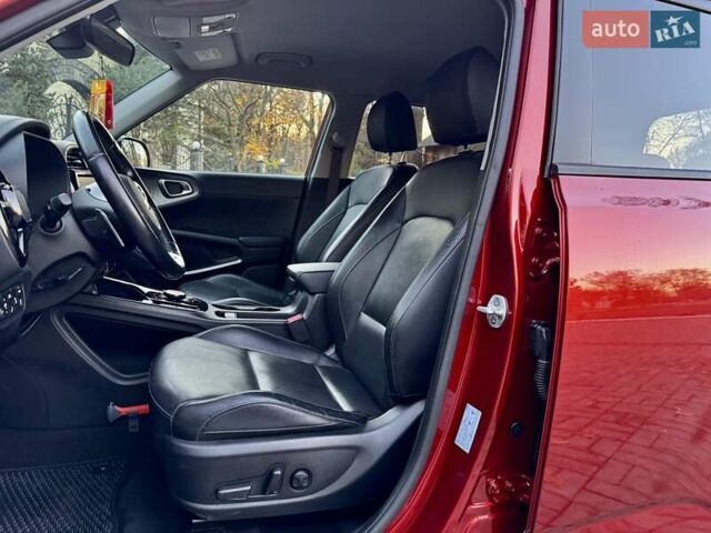Красный Киа Soul EV, объемом двигателя 0 л и пробегом 129 тыс. км за 16750 $, фото 54 на Automoto.ua