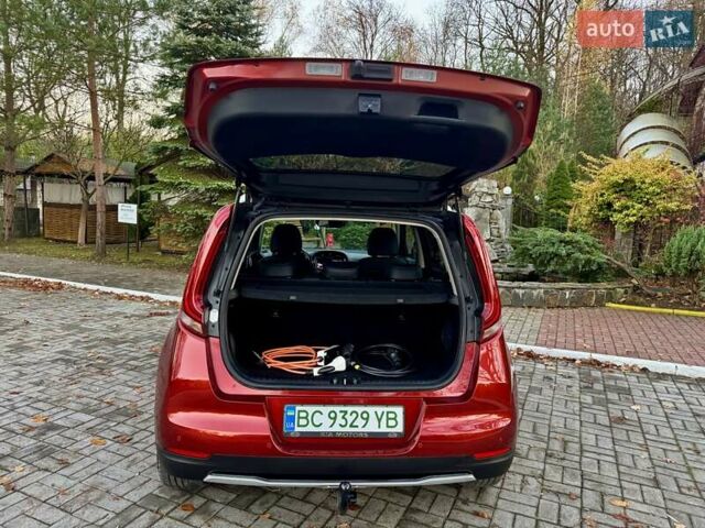 Красный Киа Soul EV, объемом двигателя 0 л и пробегом 129 тыс. км за 16750 $, фото 103 на Automoto.ua