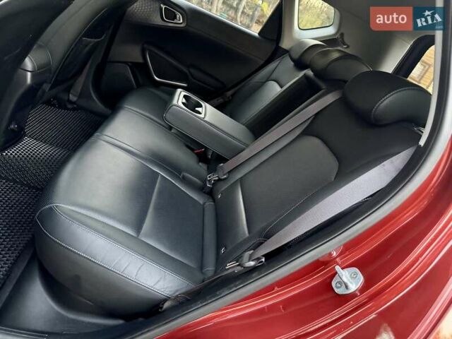 Красный Киа Soul EV, объемом двигателя 0 л и пробегом 129 тыс. км за 16750 $, фото 97 на Automoto.ua