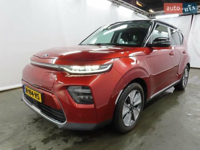 Красный Киа Soul EV, объемом двигателя 0 л и пробегом 129 тыс. км за 16750 $, фото 117 на Automoto.ua