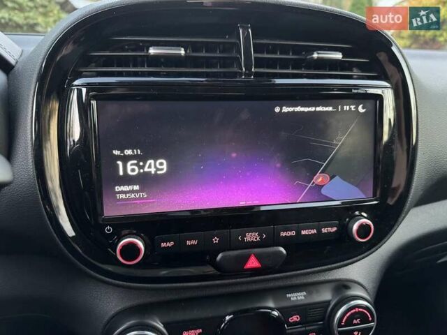 Красный Киа Soul EV, объемом двигателя 0 л и пробегом 129 тыс. км за 16750 $, фото 74 на Automoto.ua