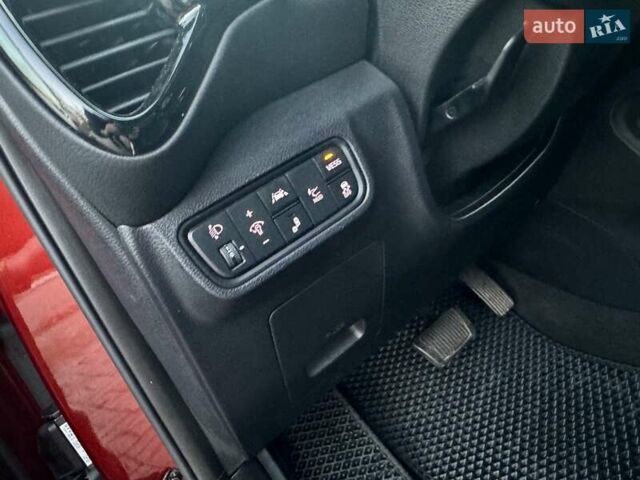 Красный Киа Soul EV, объемом двигателя 0 л и пробегом 129 тыс. км за 16750 $, фото 62 на Automoto.ua