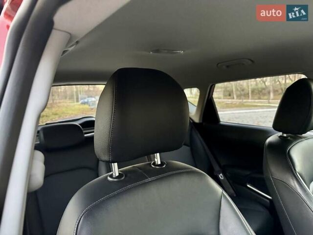 Красный Киа Soul EV, объемом двигателя 0 л и пробегом 129 тыс. км за 16750 $, фото 84 на Automoto.ua