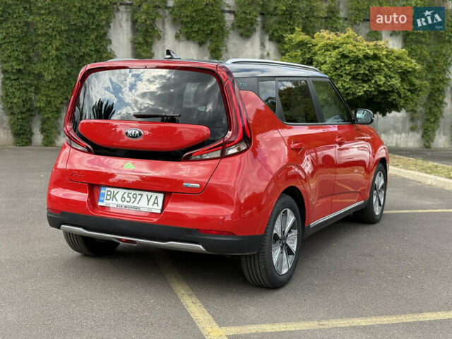 Киа Soul EV 2020 в Ровно на Automoto.ua Красный Киа Soul EV, объемом двигателя 0 л и пробегом 23 тыс. км за 19999 $, фото 24 на Automoto.ua