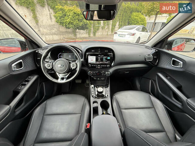Киа Soul EV 2020 в Ровно на Automoto.ua Красный Киа Soul EV, объемом двигателя 0 л и пробегом 23 тыс. км за 19999 $, фото 66 на Automoto.ua