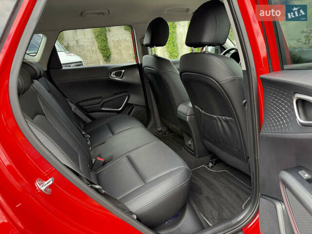 Киа Soul EV 2020 в Ровно на Automoto.ua Красный Киа Soul EV, объемом двигателя 0 л и пробегом 23 тыс. км за 19999 $, фото 78 на Automoto.ua