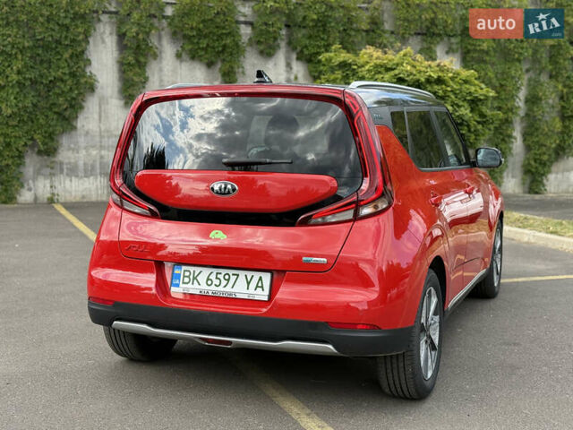 Киа Soul EV 2020 в Ровно на Automoto.ua Красный Киа Soul EV, объемом двигателя 0 л и пробегом 23 тыс. км за 19999 $, фото 23 на Automoto.ua