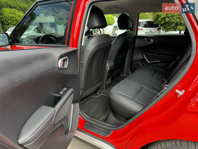 Киа Soul EV 2020 в Ровно на Automoto.ua Красный Киа Soul EV, объемом двигателя 0 л и пробегом 23 тыс. км за 19999 $, фото 70 на Automoto.ua