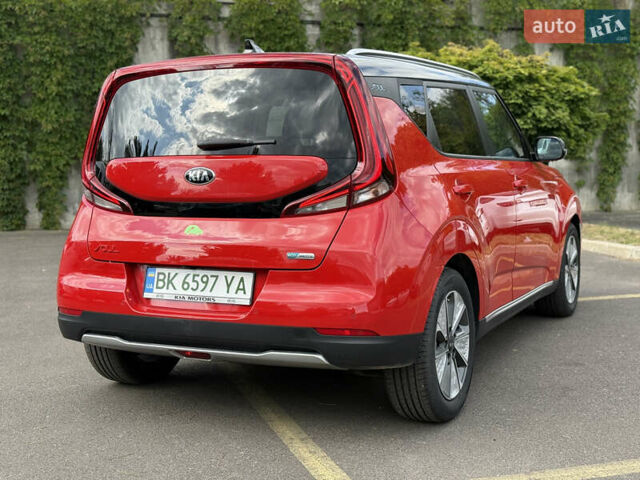 Киа Soul EV 2020 в Ровно на Automoto.ua Красный Киа Soul EV, объемом двигателя 0 л и пробегом 23 тыс. км за 19999 $, фото 31 на Automoto.ua