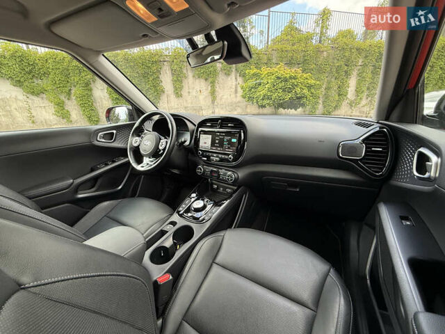 Киа Soul EV 2020 в Ровно на Automoto.ua Красный Киа Soul EV, объемом двигателя 0 л и пробегом 23 тыс. км за 19999 $, фото 83 на Automoto.ua