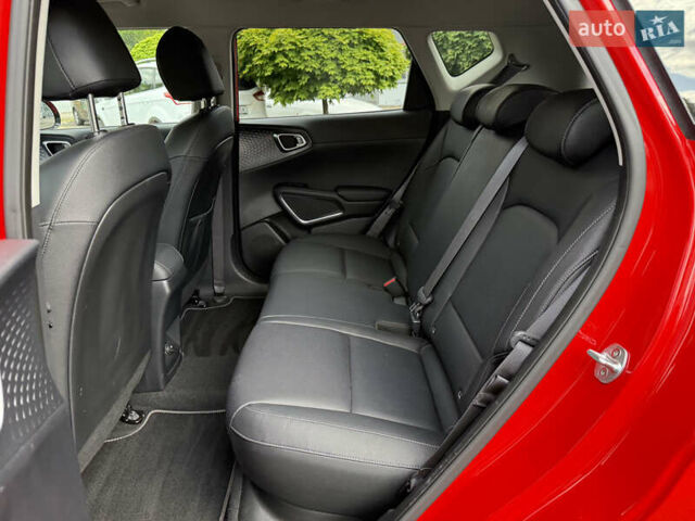 Киа Soul EV 2020 в Ровно на Automoto.ua Красный Киа Soul EV, объемом двигателя 0 л и пробегом 23 тыс. км за 19999 $, фото 63 на Automoto.ua
