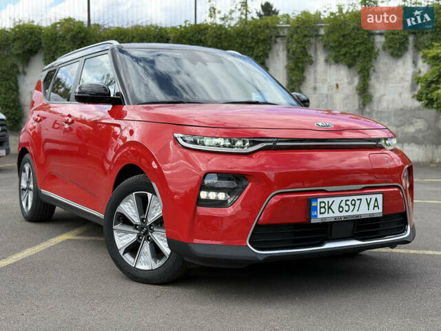 Киа Soul EV 2020 в Ровно на Automoto.ua Красный Киа Soul EV, объемом двигателя 0 л и пробегом 23 тыс. км за 19999 $, фото 14 на Automoto.ua