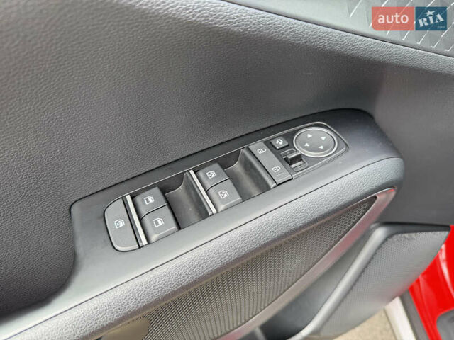 Киа Soul EV 2020 в Ровно на Automoto.ua Красный Киа Soul EV, объемом двигателя 0 л и пробегом 23 тыс. км за 19999 $, фото 36 на Automoto.ua
