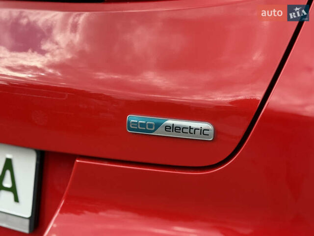 Киа Soul EV 2020 в Ровно на Automoto.ua Красный Киа Soul EV, объемом двигателя 0 л и пробегом 23 тыс. км за 19999 $, фото 29 на Automoto.ua